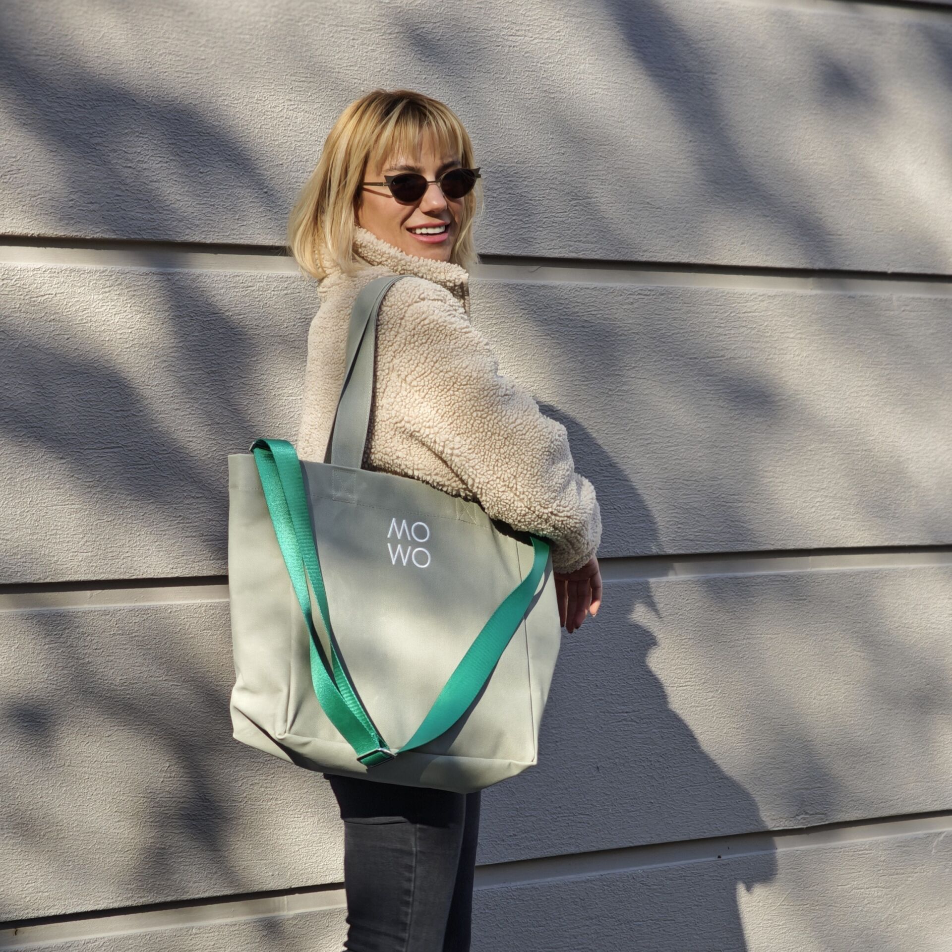 WAXED CANVAS SAGE GREEN MIDI BAG