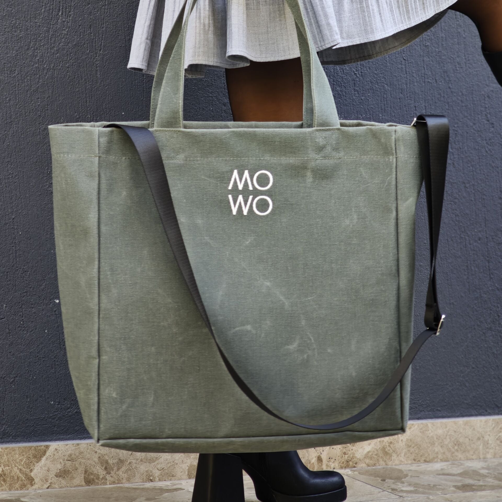 WAXED CANVAS KHAKI OVERSIZE BAG