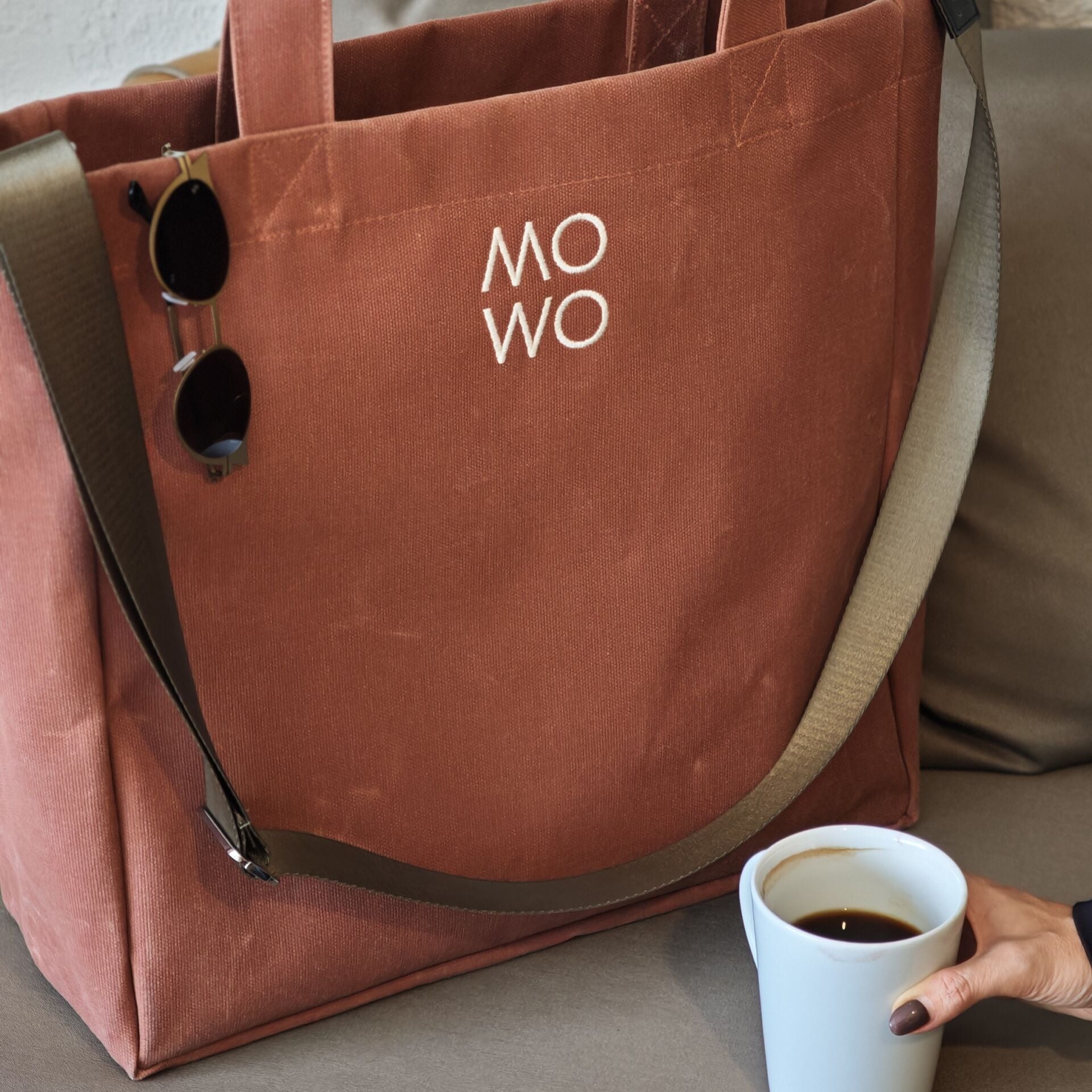 WAXED CANVAS BRICK OVERSIZE BAG